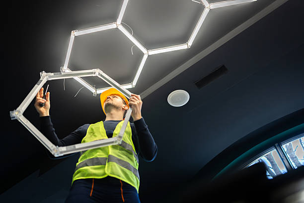 Top rated local Electrician specialists in Delft Colony, CA